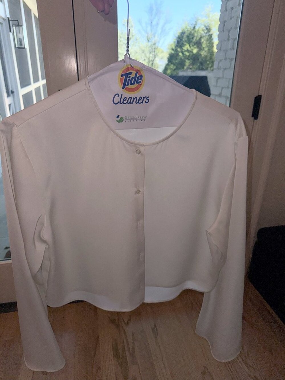 WAYF Ivory Crepe Cropped Button Front Bell Sleeve Blouse Top L